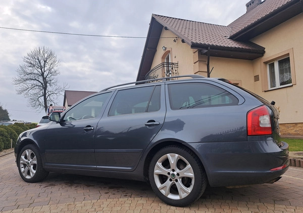 Skoda Octavia cena 29900 przebieg: 185000, rok produkcji 2011 z Wolbrom małe 232